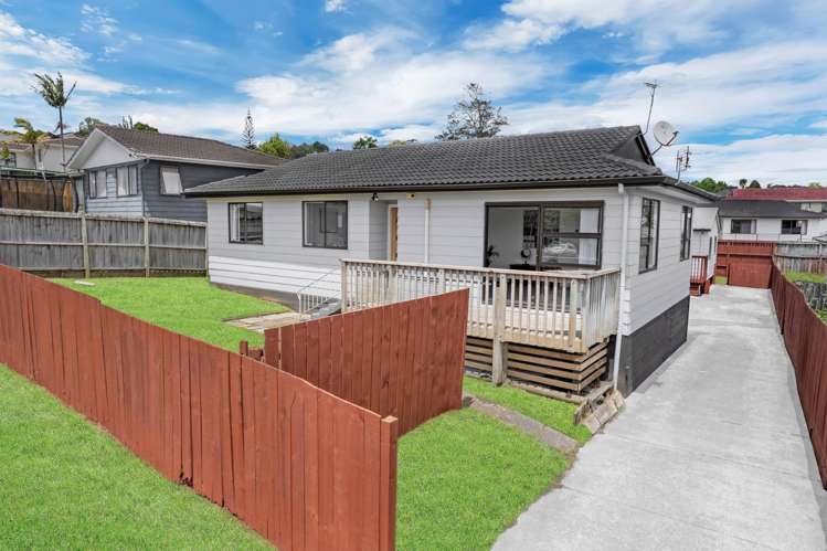 148 & 148A Solar Road Glen Eden_5