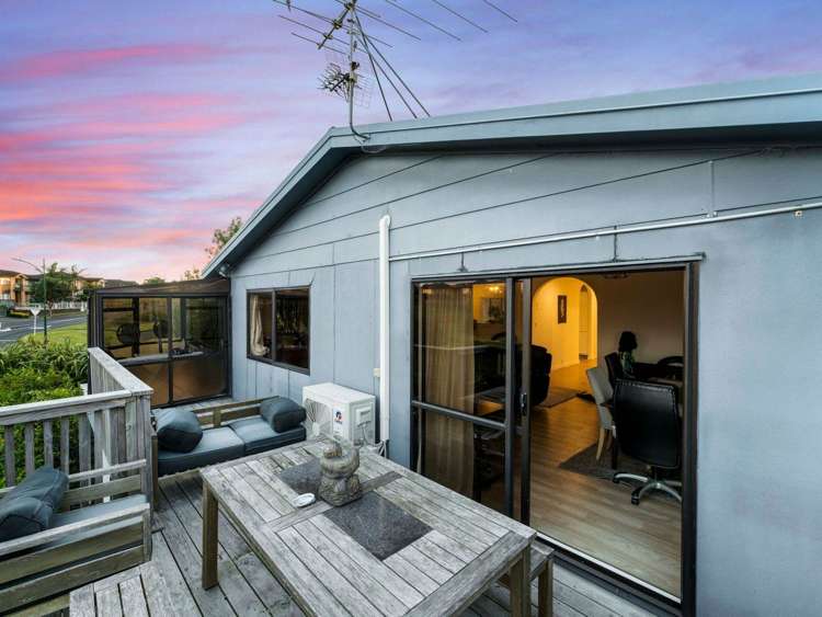 49 Spinnaker Drive Te Atatu Peninsula_18