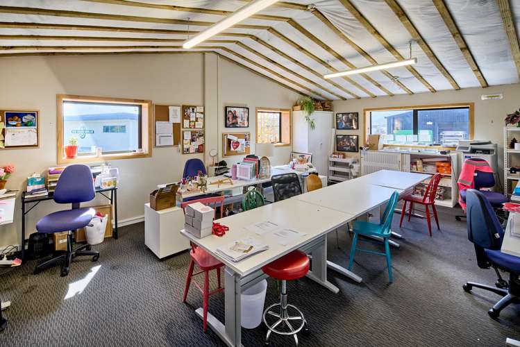 2 Hoffs Place Kenepuru_6