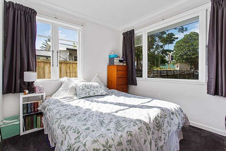 67 Russell Road Manurewa_7