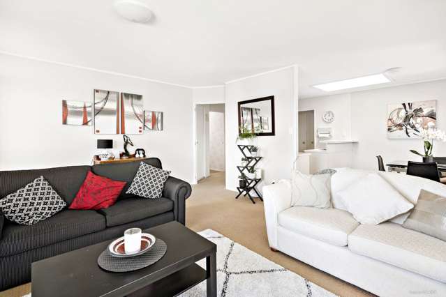 2/2 Monaco Place Mount Wellington_1