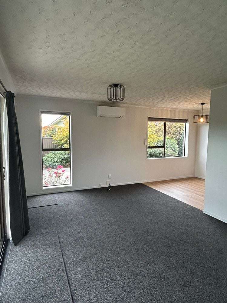 41 Trafford Street Harewood_14