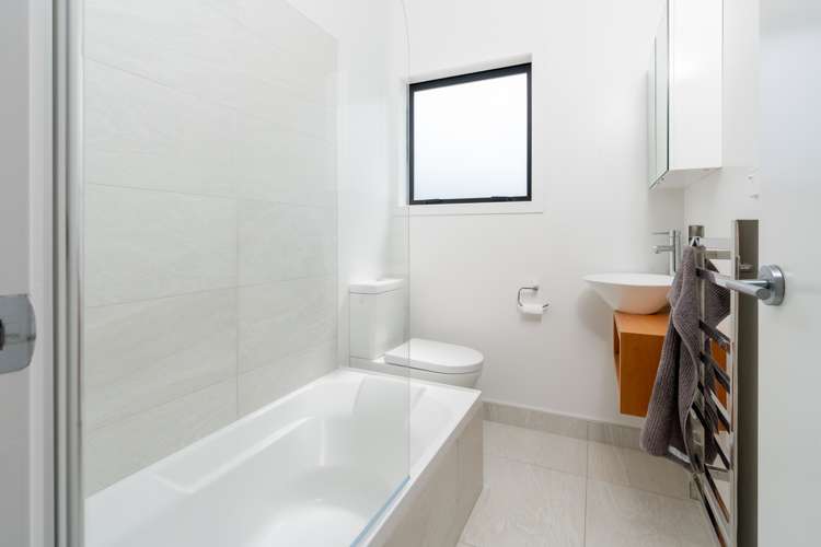 2/50 Mandalay Terrace Khandallah_13