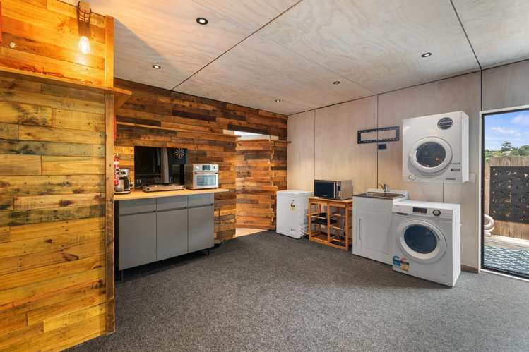 2/57 Nigel Road Browns Bay_12