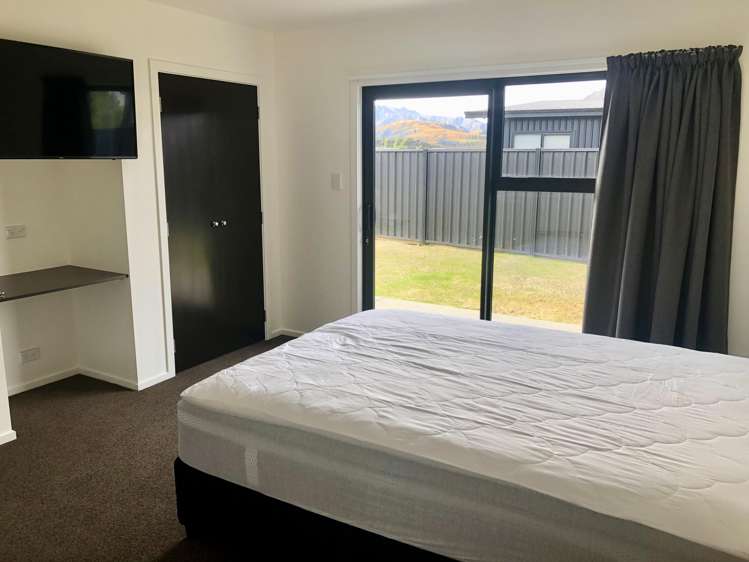 19 Kingfisher Crescent Albert Town_13