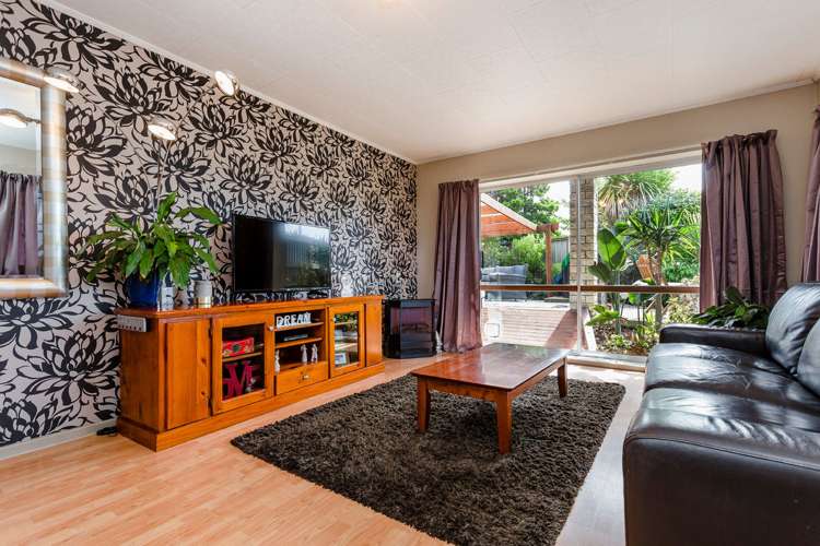 8 Clariton Avenue Green Island_14