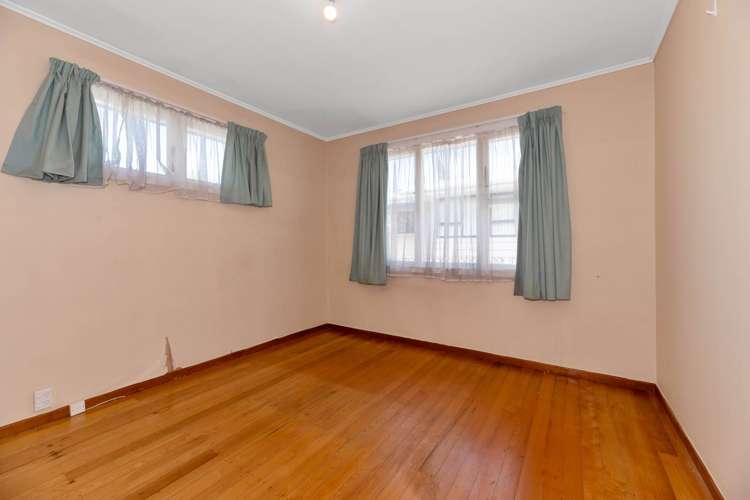 18 Bridge Avenue Te Atatu South_16