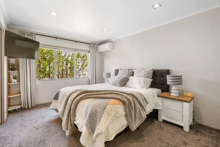 23 Caversham Drive Torbay_12