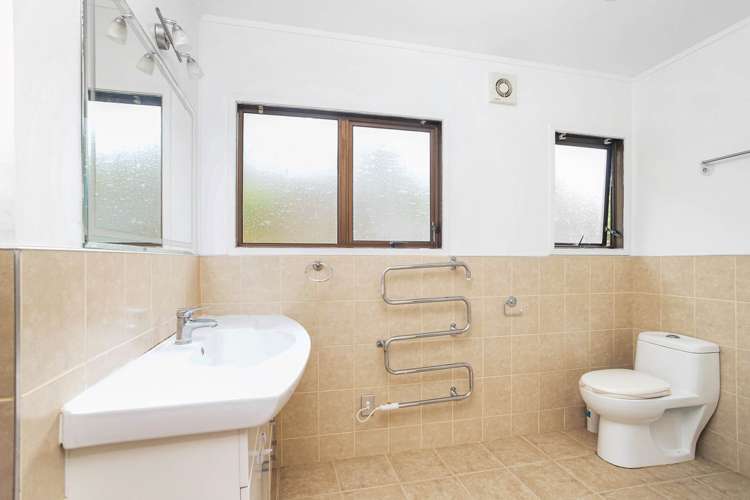 29 Noeleen Street Glenfield_10