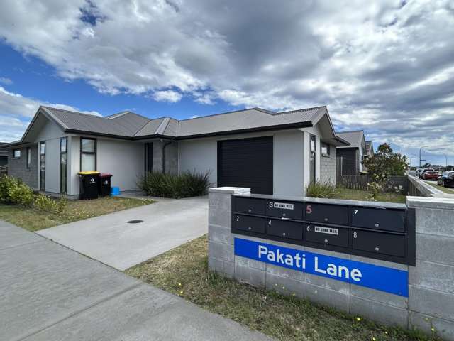 Stunning 3-Bedroom Home for Rent in Papamoa