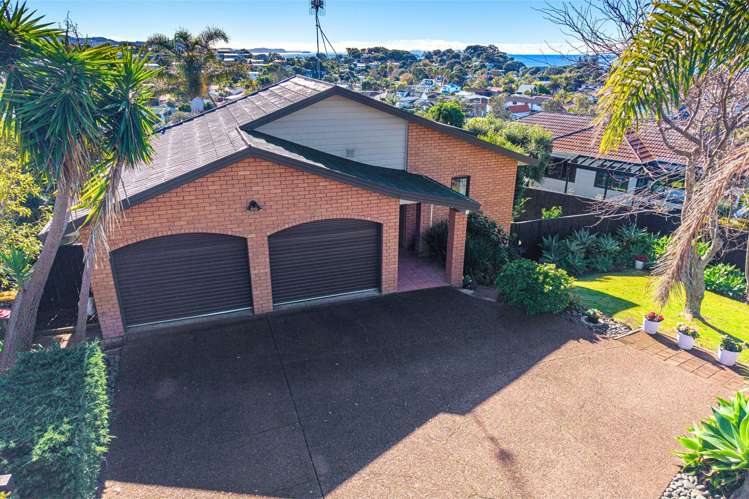 24 Halldene Terrace Red Beach_1