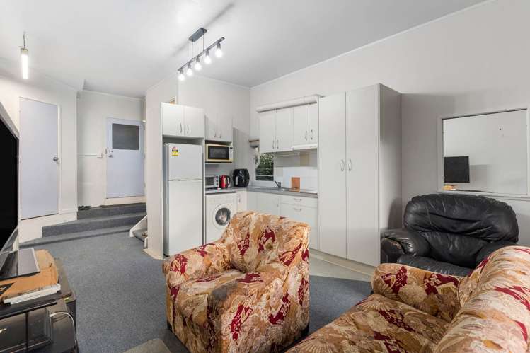 18 Amandale Avenue Mt Albert_25