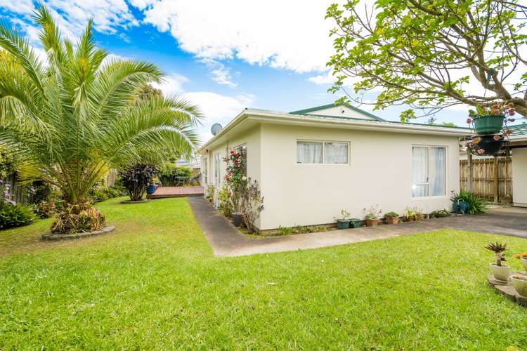 2/256b Birkdale Road Birkdale_0