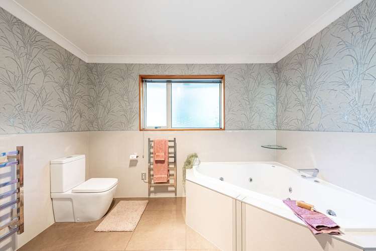 10 Faith Place West Melton_26