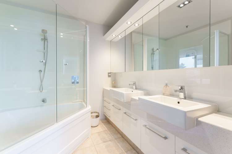 5b/1 Marine Parade Mount Maunganui_18