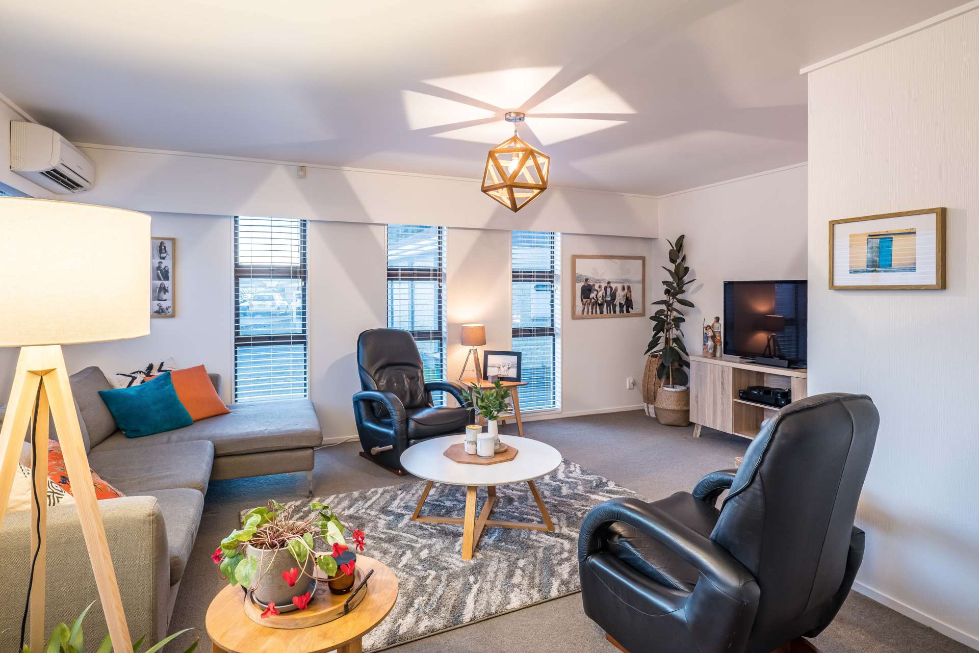 2/50 Devonshire Road Miramar_0