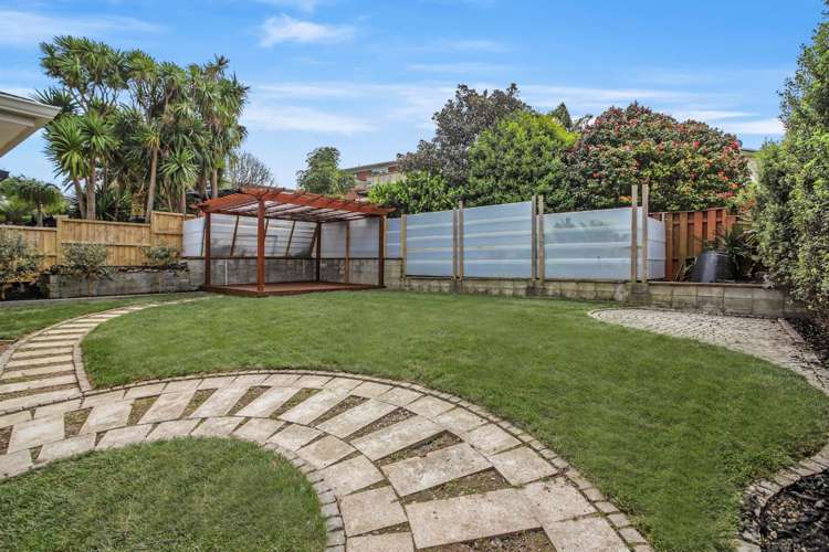 28 Nui Mana Place Te Atatu South_17