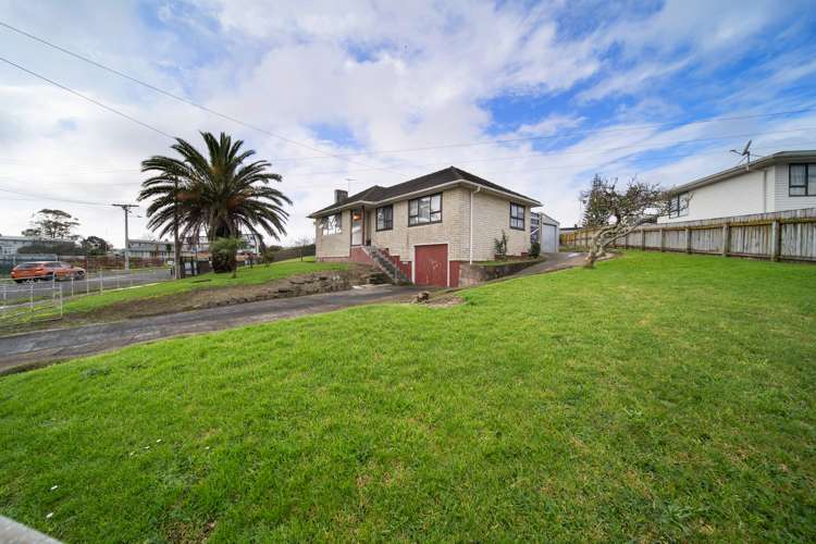 27 Fisher Crescent Otara_2