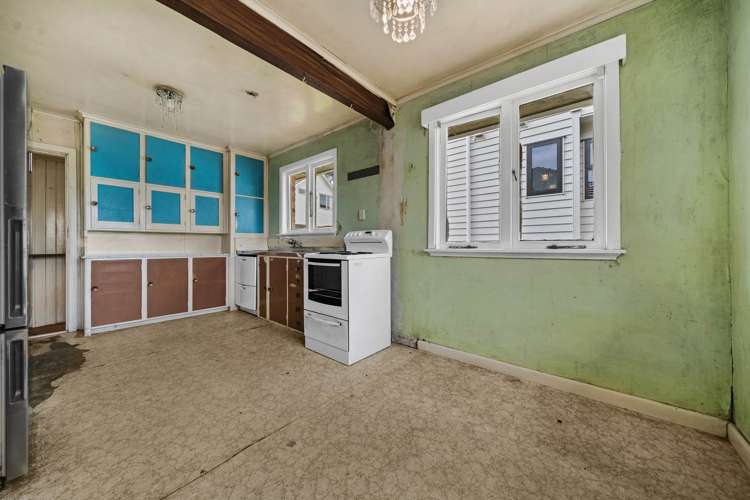 66 Staveley Avenue Hillsborough_7