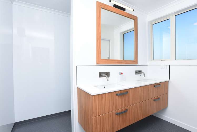 87 Gerrard Road Winton_10