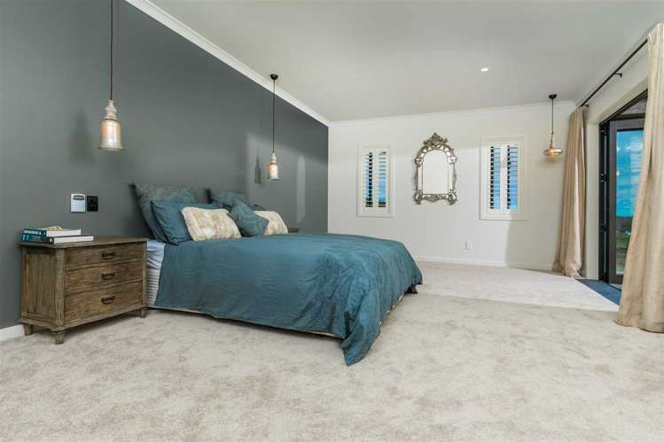 20 Myra Evelyn Grove Dairy Flat_11