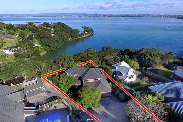 10 Poaka Place Beach Haven_1