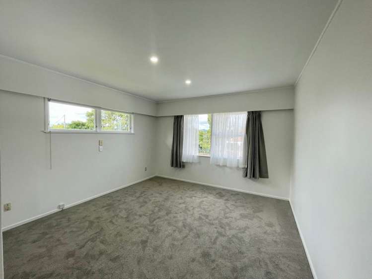 16 Kay Drive Blockhouse Bay_13