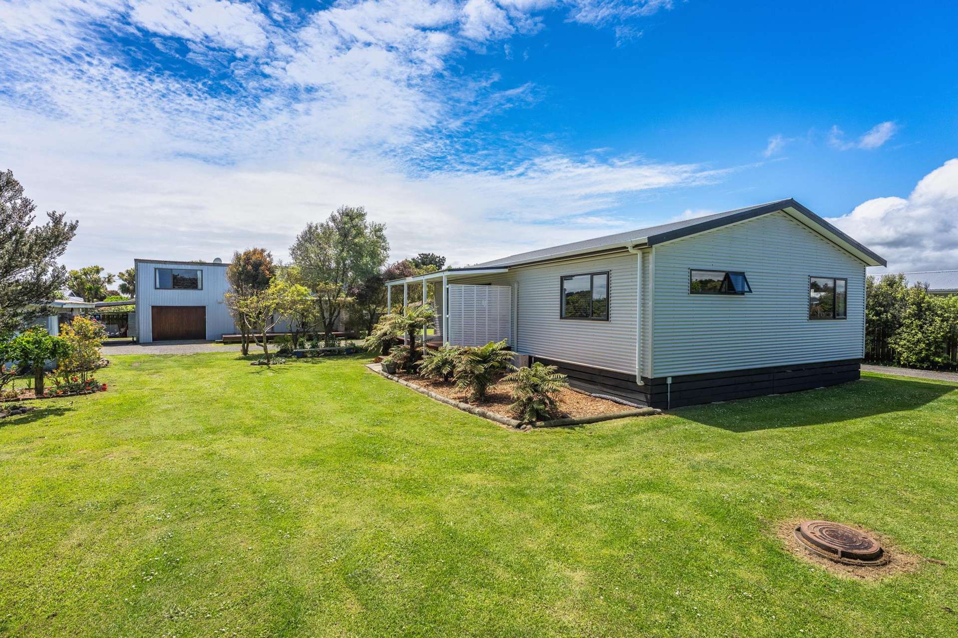 22 Kiharoa Street Otaki Beach_0