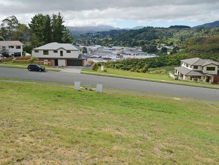 30 King Charles Drive Kingsley Heights_11