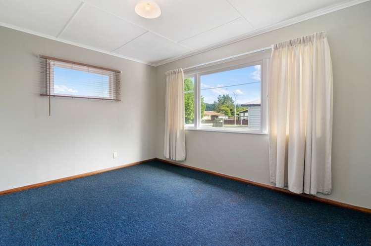 23 Russell Road Fairy Springs_6