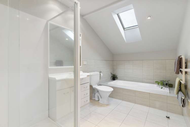 14 Phoenicia Court The Gardens_14