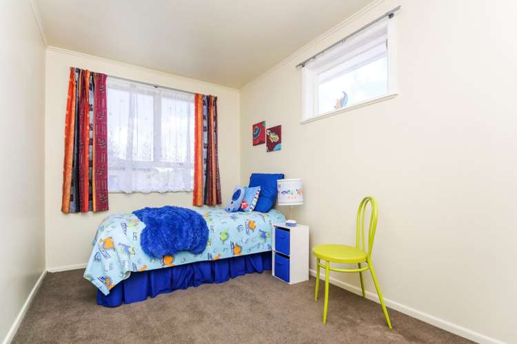 10 Sylvan Crescent Te Atatu South_7