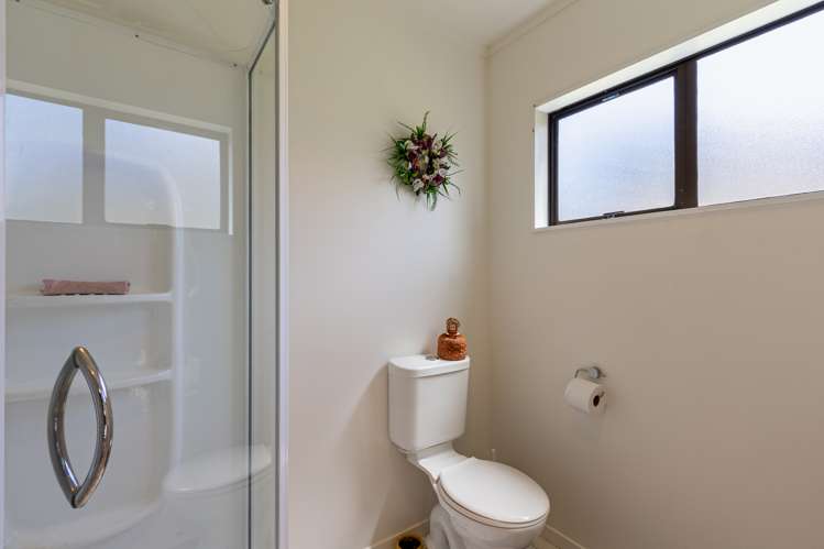 17a Moana Street Otaki Beach_10