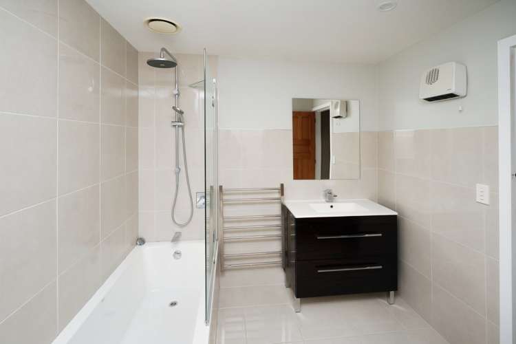 11 Hawkhurst Road Lyttelton_9