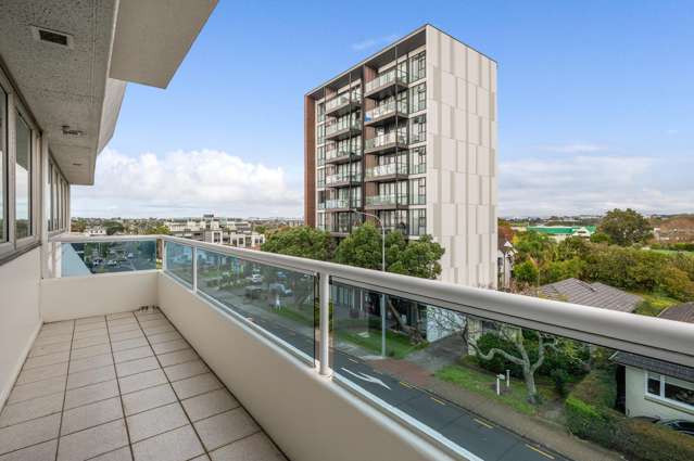 3h/15 Auburn Street Takapuna_2