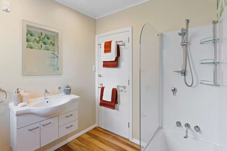 59 Dale Road Raumati South_14