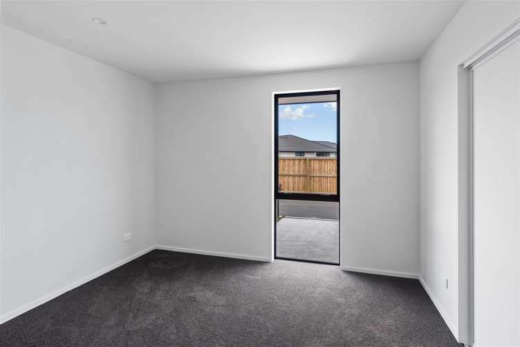 15 Silverstone Loop Rolleston_11