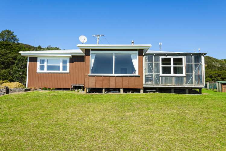 5114 Te Araroa Road Hicks Bay_21