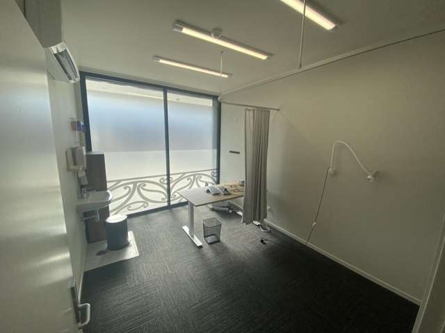 Tenancy 3, 18 Karewa Place Te Rapa_1