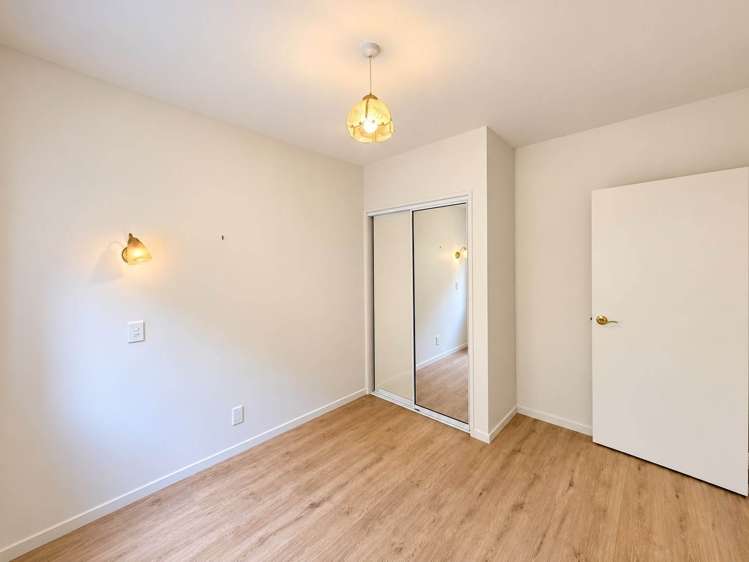 11 Gray Crescent Torbay_9