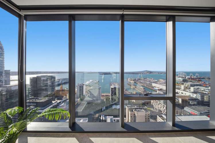 2901/10 Commerce Street City Centre_19