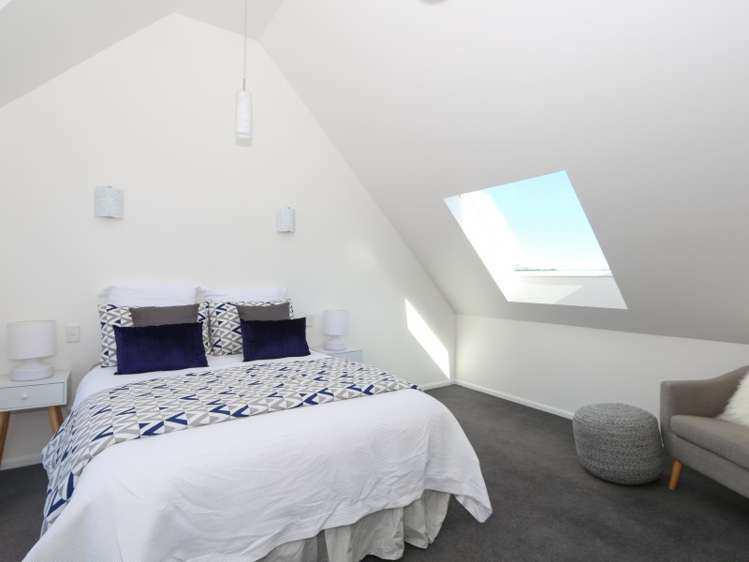 2/33 Hawker Street Mount Victoria_6