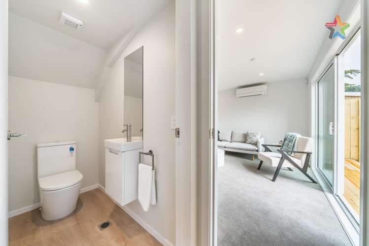 82 Main Road Wainuiomata_12