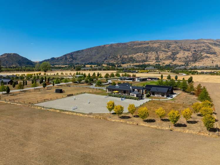 11 Little Orchard Way Wanaka_44