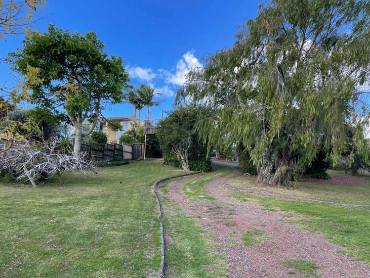 893 Whangaparoa Road Manly_11