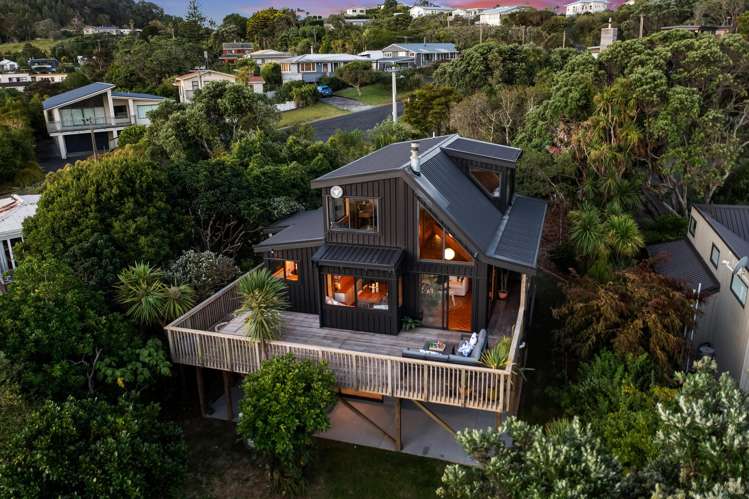 4 Hillside Crescent Leigh_27