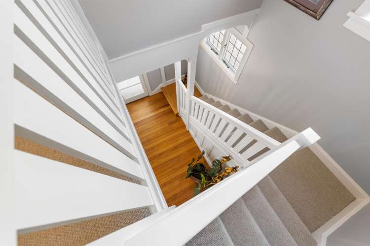 26 Baring Terrace Strandon_11