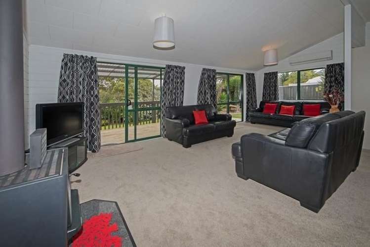 504 Sea View Road Onetangi_2