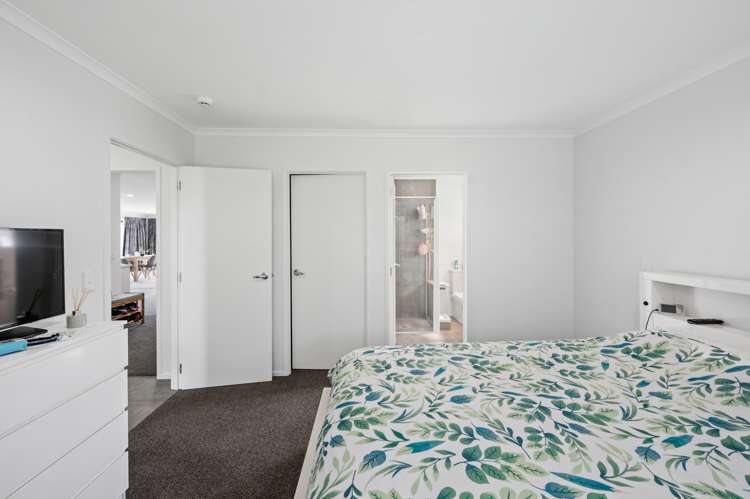 9 Holland Street Glenholme_10