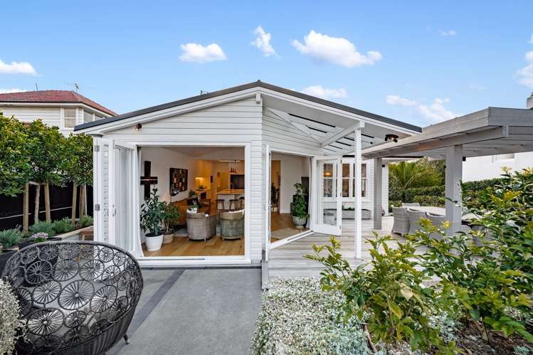 26 Glen Atkinson Street Saint Heliers_11